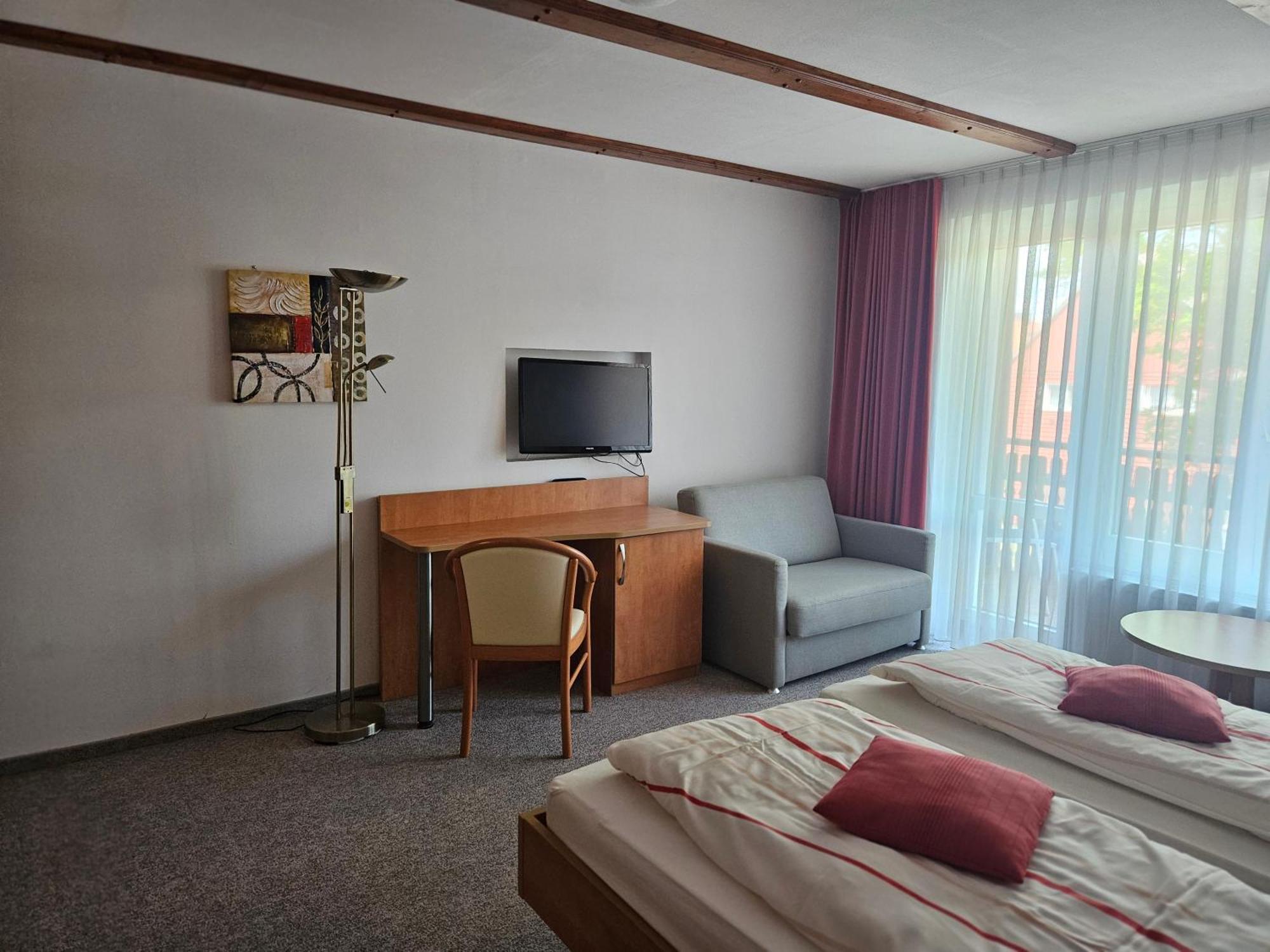 Hotel Zur Krone Hasselfelde Exterior photo